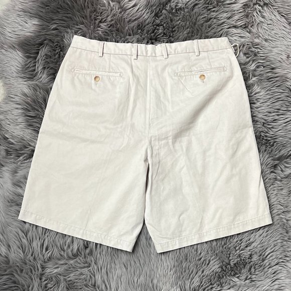 Kirkland | Men's Pima Cotton Twill Short | Cream | Size 36 - Picture 2 of 2